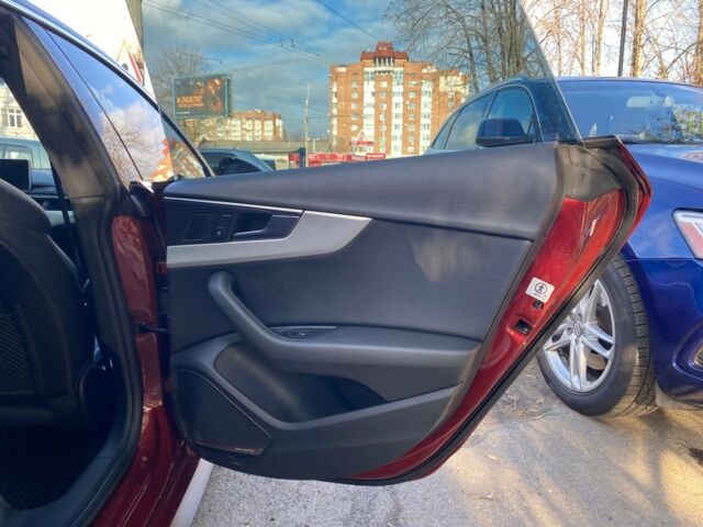 Красный Ауди A5 Sportback, объемом двигателя 2 л и пробегом 140 тыс. км за 25300 $, фото 18 на Automoto.ua