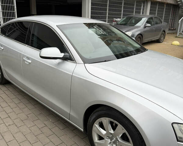 Сірий Ауді A5 Sportback, об'ємом двигуна 2 л та пробігом 222 тис. км за 11000 $, фото 3 на Automoto.ua