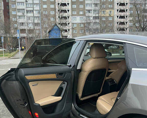 Серый Ауди A5 Sportback, объемом двигателя 2 л и пробегом 187 тыс. км за 11900 $, фото 9 на Automoto.ua