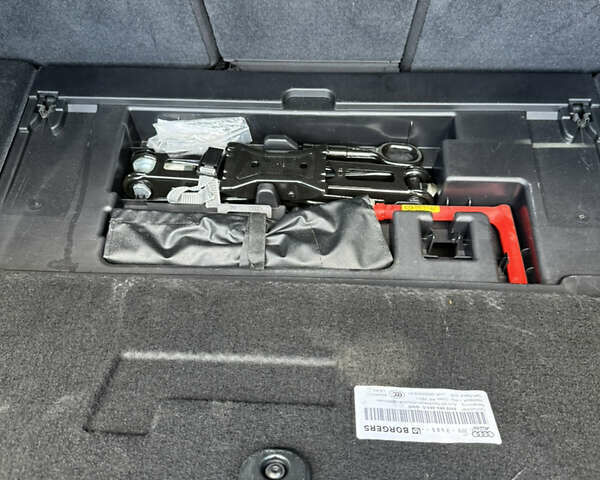 Серый Ауди A5 Sportback, объемом двигателя 2 л и пробегом 116 тыс. км за 27500 $, фото 26 на Automoto.ua