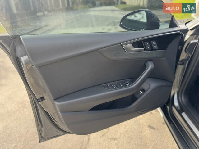 Серый Ауди A5 Sportback, объемом двигателя 2 л и пробегом 39 тыс. км за 31999 $, фото 14 на Automoto.ua