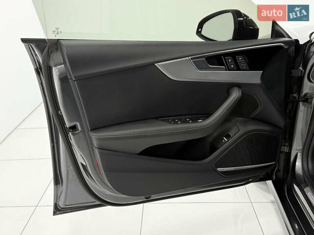 Серый Ауди A5 Sportback, объемом двигателя 2 л и пробегом 38 тыс. км за 37500 $, фото 30 на Automoto.ua