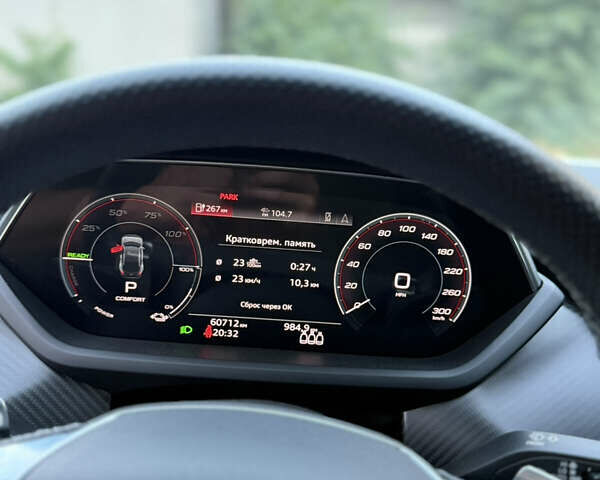 Белый Ауди e-tron GT, объемом двигателя 0 л и пробегом 60 тыс. км за 42600 $, фото 18 на Automoto.ua