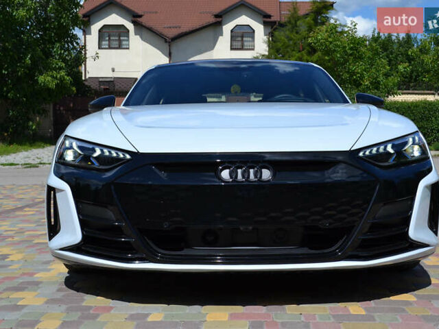 Белый Ауди e-tron GT, объемом двигателя 0 л и пробегом 9 тыс. км за 59000 $, фото 7 на Automoto.ua