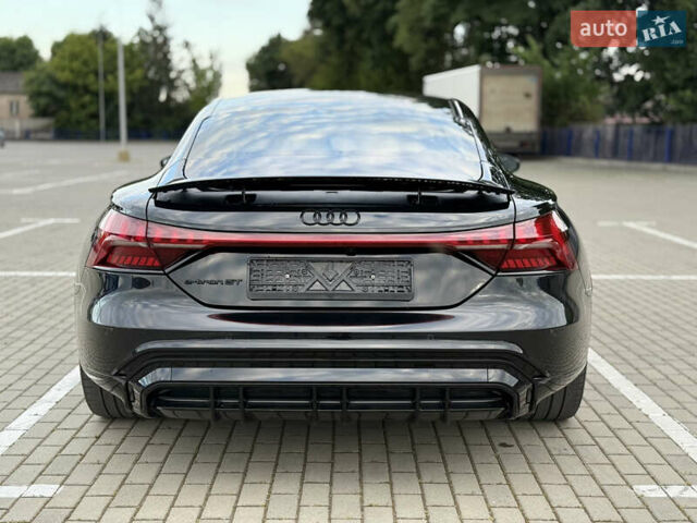 Черный Ауди e-tron GT, объемом двигателя 0 л и пробегом 93 тыс. км за 52900 $, фото 6 на Automoto.ua