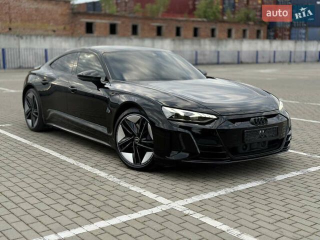Черный Ауди e-tron GT, объемом двигателя 0 л и пробегом 93 тыс. км за 52900 $, фото 17 на Automoto.ua