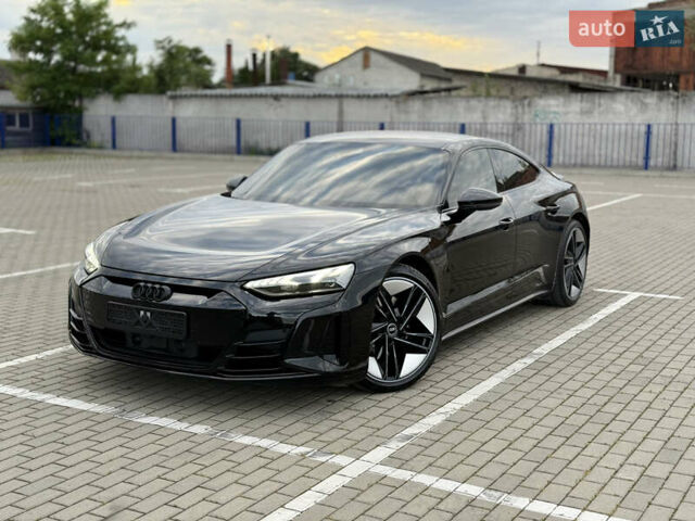 Черный Ауди e-tron GT, объемом двигателя 0 л и пробегом 93 тыс. км за 52900 $, фото 11 на Automoto.ua
