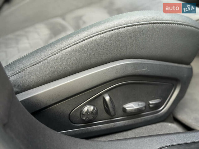 Черный Ауди e-tron GT, объемом двигателя 0 л и пробегом 31 тыс. км за 50000 $, фото 39 на Automoto.ua