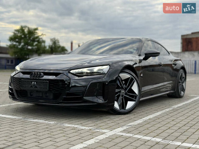 Черный Ауди e-tron GT, объемом двигателя 0 л и пробегом 93 тыс. км за 52900 $, фото 10 на Automoto.ua