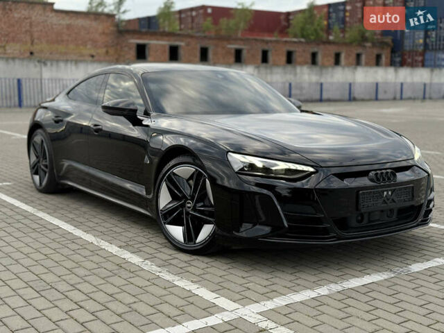 Черный Ауди e-tron GT, объемом двигателя 0 л и пробегом 93 тыс. км за 52900 $, фото 15 на Automoto.ua