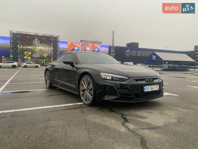 Черный Ауди e-tron GT, объемом двигателя 0 л и пробегом 11 тыс. км за 62000 $, фото 3 на Automoto.ua