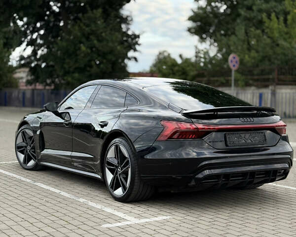 Черный Ауди e-tron GT, объемом двигателя 0 л и пробегом 93 тыс. км за 52900 $, фото 20 на Automoto.ua