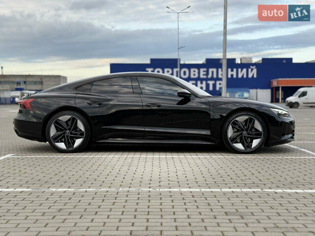 Черный Ауди e-tron GT, объемом двигателя 0 л и пробегом 93 тыс. км за 52900 $, фото 4 на Automoto.ua