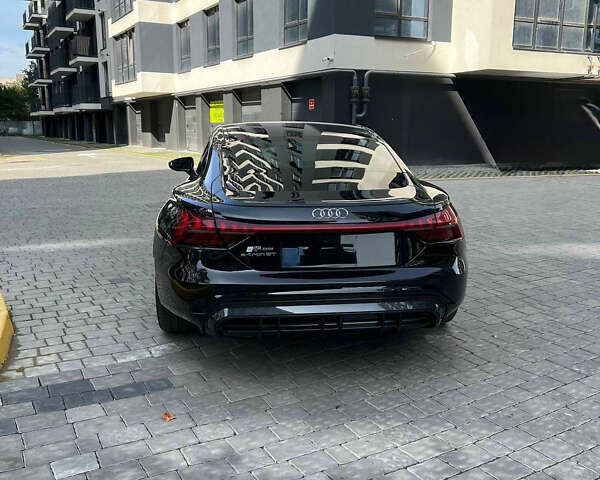 Черный Ауди e-tron GT, объемом двигателя 0 л и пробегом 14 тыс. км за 57000 $, фото 5 на Automoto.ua