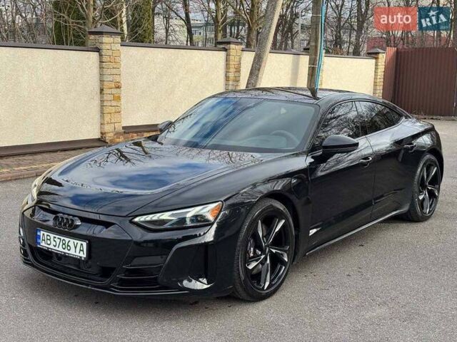 Черный Ауди e-tron GT, объемом двигателя 0 л и пробегом 30 тыс. км за 49999 $, фото 5 на Automoto.ua