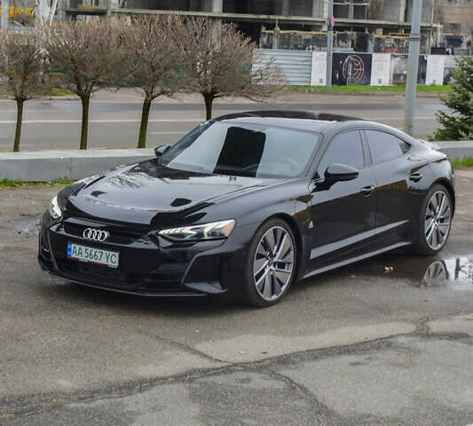 Черный Ауди e-tron GT, объемом двигателя 0 л и пробегом 19 тыс. км за 57000 $, фото 14 на Automoto.ua