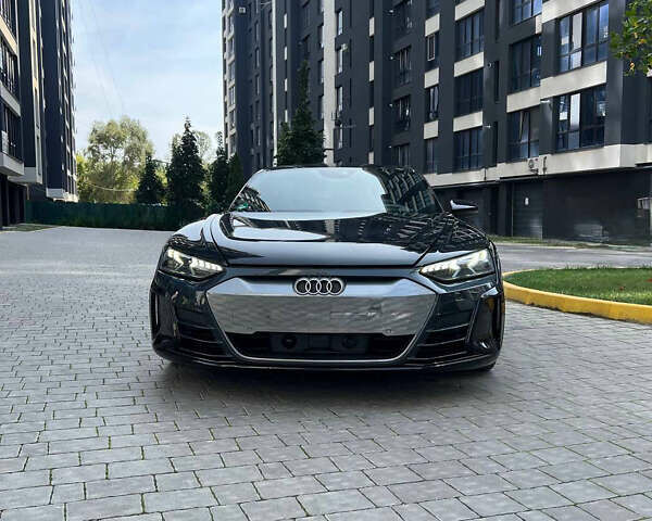 Черный Ауди e-tron GT, объемом двигателя 0 л и пробегом 14 тыс. км за 57000 $, фото 12 на Automoto.ua