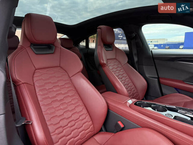 Черный Ауди e-tron GT, объемом двигателя 0 л и пробегом 93 тыс. км за 52900 $, фото 59 на Automoto.ua