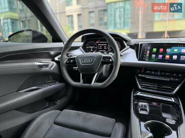 Черный Ауди e-tron GT, объемом двигателя 0 л и пробегом 31 тыс. км за 50000 $, фото 29 на Automoto.ua