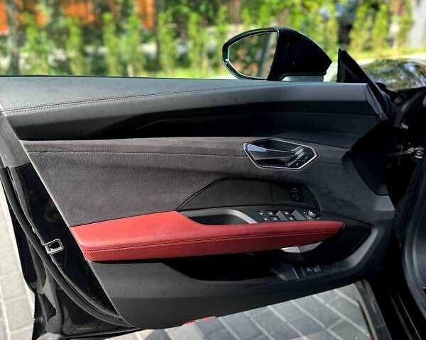 Чорний Ауді e-tron GT, об'ємом двигуна 0 л та пробігом 6 тис. км за 55000 $, фото 22 на Automoto.ua