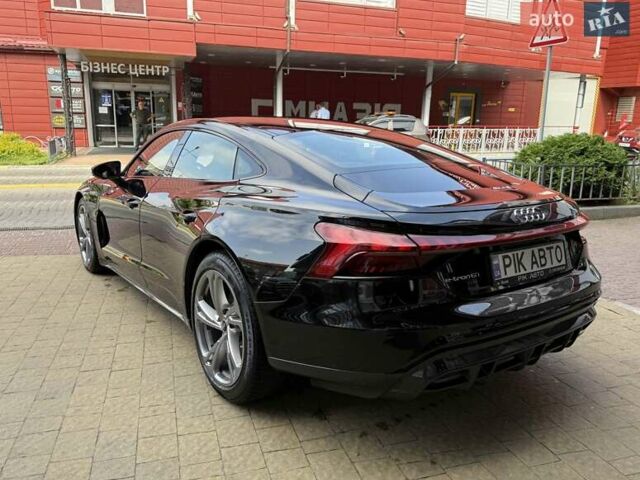Черный Ауди e-tron GT, объемом двигателя 0 л и пробегом 33 тыс. км за 59900 $, фото 7 на Automoto.ua