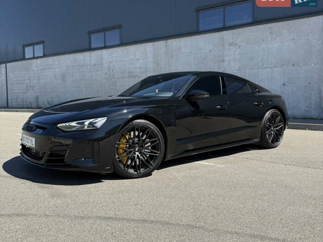 Черный Ауди e-tron GT, объемом двигателя 0 л и пробегом 63 тыс. км за 62500 $, фото 2 на Automoto.ua