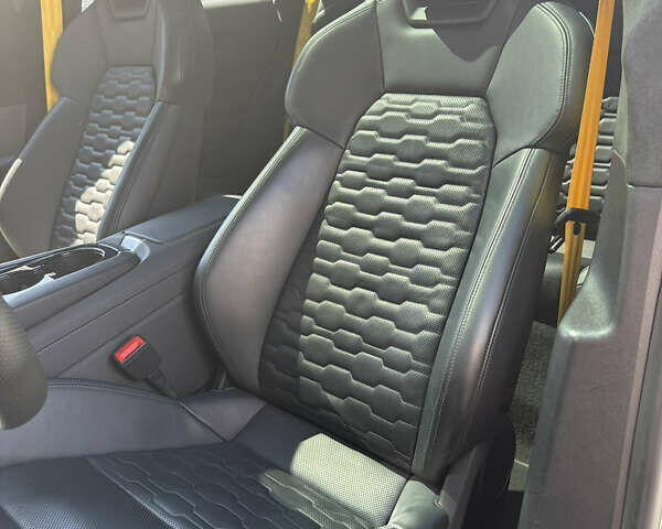 Черный Ауди e-tron GT, объемом двигателя 0 л и пробегом 63 тыс. км за 62500 $, фото 16 на Automoto.ua