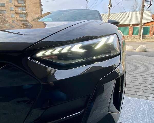 Черный Ауди e-tron GT, объемом двигателя 0 л и пробегом 40 тыс. км за 51450 $, фото 16 на Automoto.ua