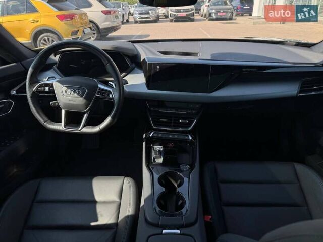 Черный Ауди e-tron GT, объемом двигателя 0 л и пробегом 516 тыс. км за 57900 $, фото 15 на Automoto.ua