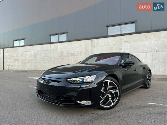 Черный Ауди e-tron GT, объемом двигателя 0 л и пробегом 63 тыс. км за 62500 $, фото 9 на Automoto.ua