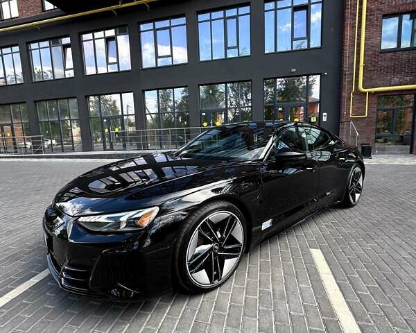 Чорний Ауді e-tron GT, об'ємом двигуна 0 л та пробігом 6 тис. км за 55000 $, фото 2 на Automoto.ua