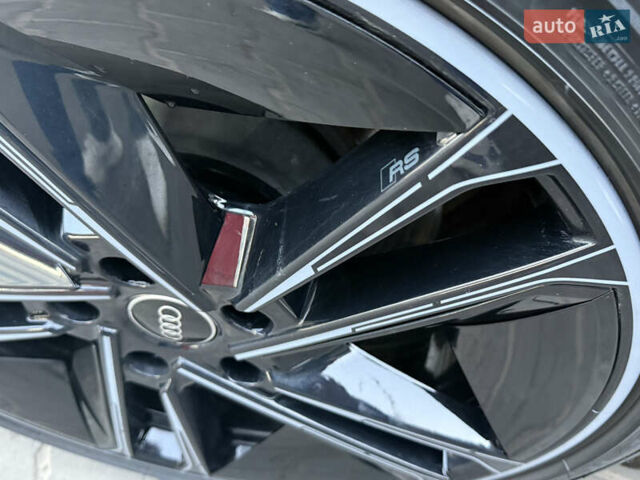 Чорний Ауді e-tron GT, об'ємом двигуна 0 л та пробігом 25 тис. км за 63000 $, фото 2 на Automoto.ua