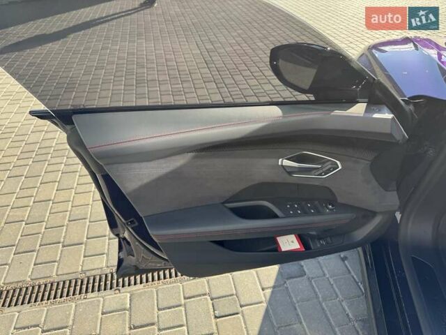 Фиолетовый Ауди e-tron GT, объемом двигателя 0 л и пробегом 24 тыс. км за 85000 $, фото 11 на Automoto.ua