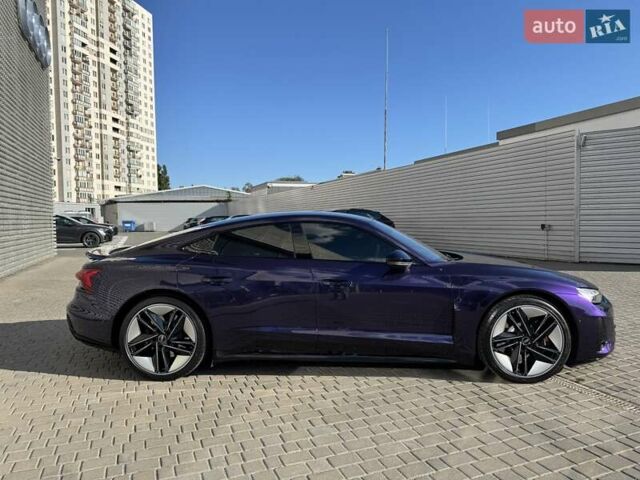 Фиолетовый Ауди e-tron GT, объемом двигателя 0 л и пробегом 24 тыс. км за 85000 $, фото 3 на Automoto.ua