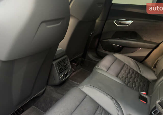 Ауди e-tron GT, объемом двигателя 0 л и пробегом 55 тыс. км за 49500 $, фото 16 на Automoto.ua