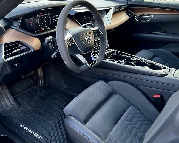 Ауди e-tron GT, объемом двигателя 0 л и пробегом 19 тыс. км за 52499 $, фото 5 на Automoto.ua
