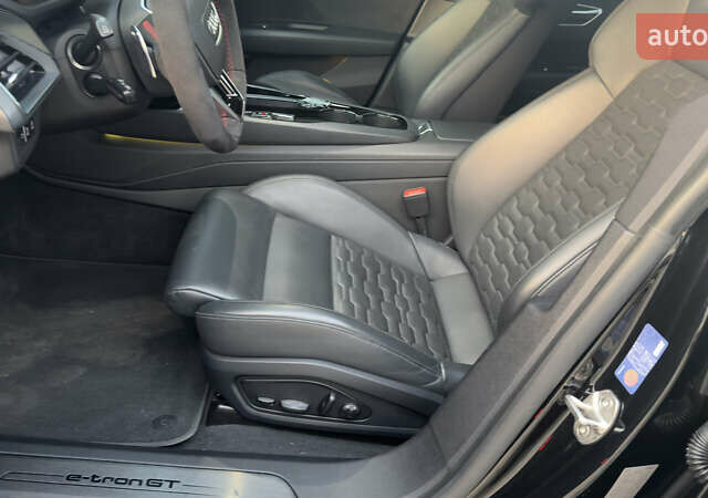 Ауди e-tron GT, объемом двигателя 0 л и пробегом 55 тыс. км за 49500 $, фото 9 на Automoto.ua