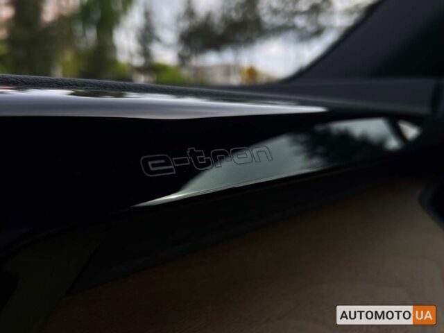 Сірий Ауді e-tron GT, об'ємом двигуна 93 л та пробігом 2 тис. км за 70900 $, фото 24 на Automoto.ua