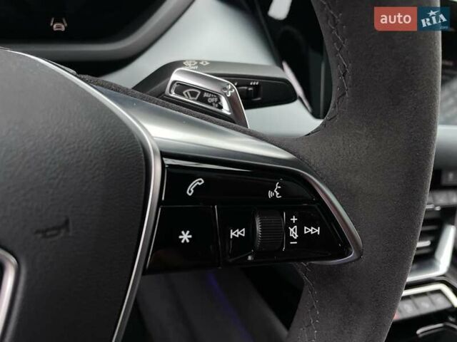Сірий Ауді e-tron GT, об'ємом двигуна 0 л та пробігом 29 тис. км за 59900 $, фото 48 на Automoto.ua