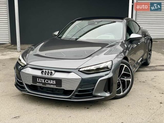 Сірий Ауді e-tron GT, об'ємом двигуна 0 л та пробігом 29 тис. км за 59900 $, фото 12 на Automoto.ua