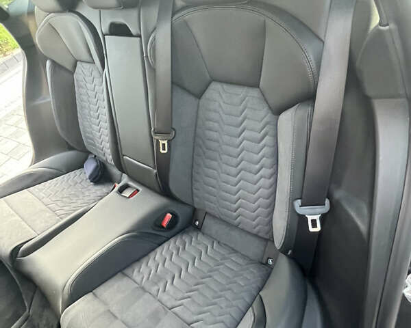 Серый Ауди e-tron GT, объемом двигателя 0 л и пробегом 61 тыс. км за 52000 $, фото 15 на Automoto.ua