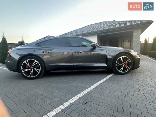 Серый Ауди e-tron GT, объемом двигателя 0 л и пробегом 38 тыс. км за 44500 $, фото 19 на Automoto.ua
