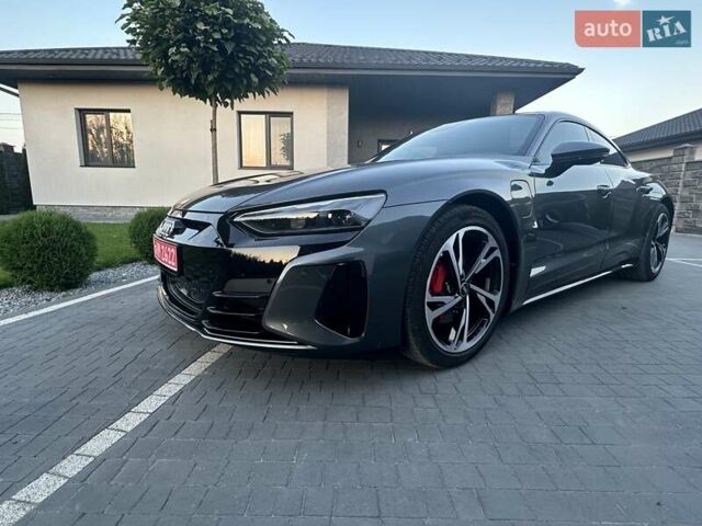 Серый Ауди e-tron GT, объемом двигателя 0 л и пробегом 38 тыс. км за 44500 $, фото 2 на Automoto.ua