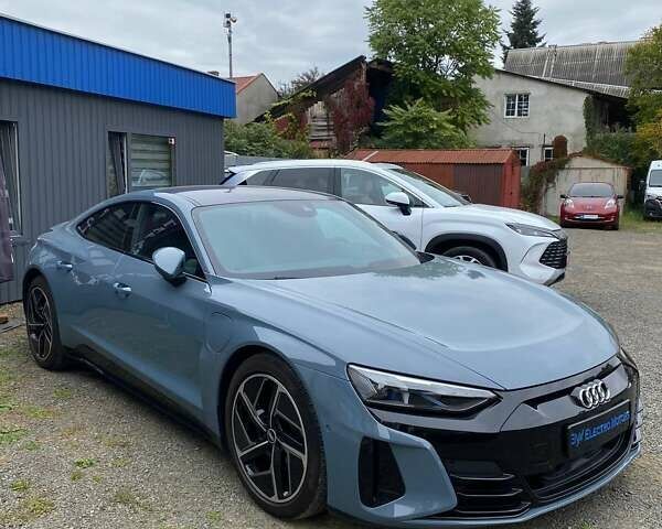 Серый Ауди e-tron GT, объемом двигателя 0 л и пробегом 58 тыс. км за 51499 $, фото 1 на Automoto.ua