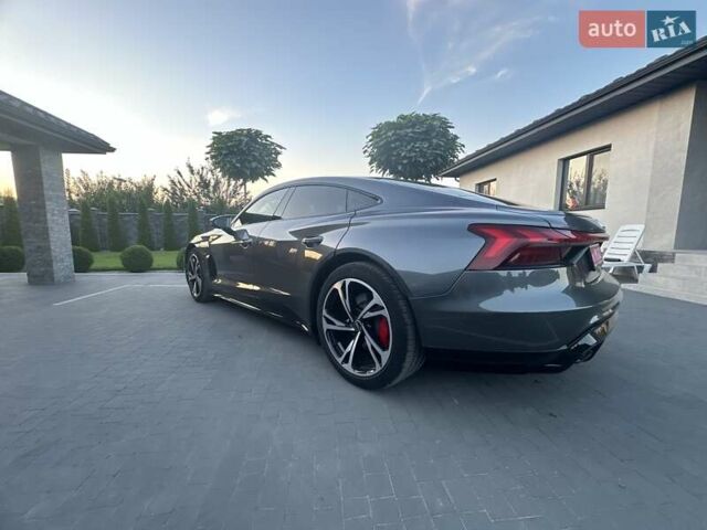 Серый Ауди e-tron GT, объемом двигателя 0 л и пробегом 38 тыс. км за 44500 $, фото 6 на Automoto.ua