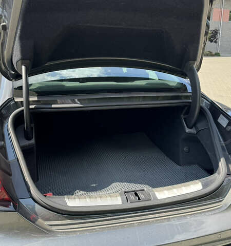 Серый Ауди e-tron GT, объемом двигателя 0 л и пробегом 90 тыс. км за 52800 $, фото 4 на Automoto.ua