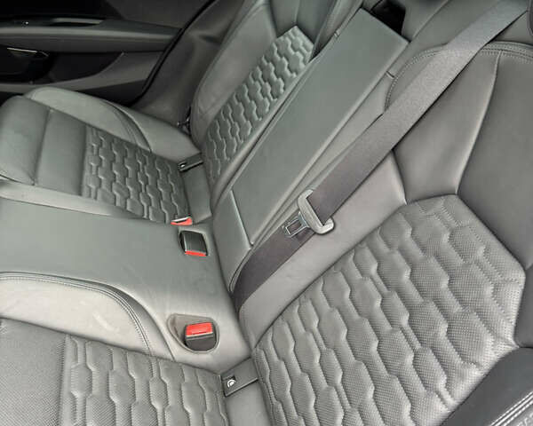 Серый Ауди e-tron GT, объемом двигателя 0 л и пробегом 68 тыс. км за 45500 $, фото 5 на Automoto.ua