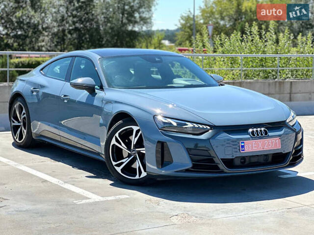 Серый Ауди e-tron GT, объемом двигателя 0 л и пробегом 78 тыс. км за 48000 $, фото 1 на Automoto.ua