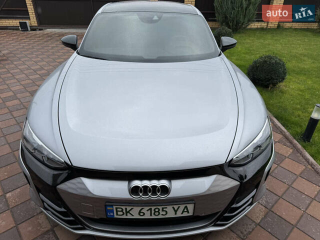 Серый Ауди e-tron GT, объемом двигателя 0 л и пробегом 68 тыс. км за 45500 $, фото 18 на Automoto.ua