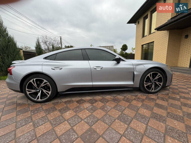 Серый Ауди e-tron GT, объемом двигателя 0 л и пробегом 68 тыс. км за 45500 $, фото 16 на Automoto.ua